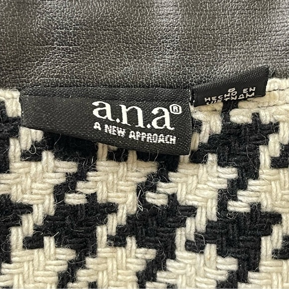A New Approach a.n.a Womens Cropped Jacket Faux Leather Wool Black White Sz L - Picture 8 of 14
